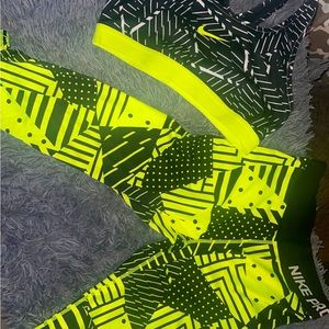 Woman’s Nike Pro Active wear set size M